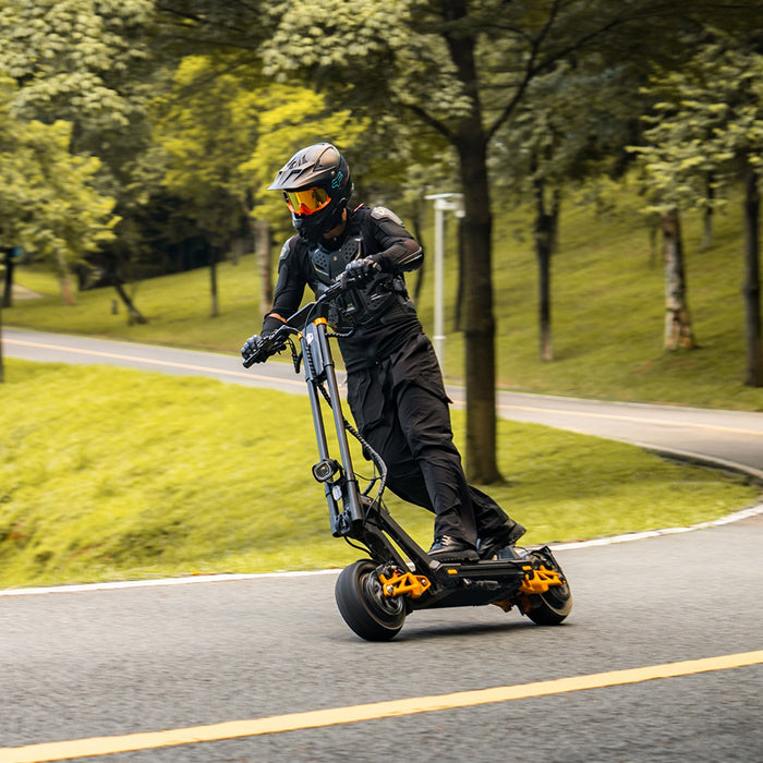 INMOTION RS Jet high-performance electric scooter — image 3