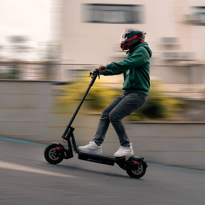 INMOTION C10 dual-motor electric scooter — image 2